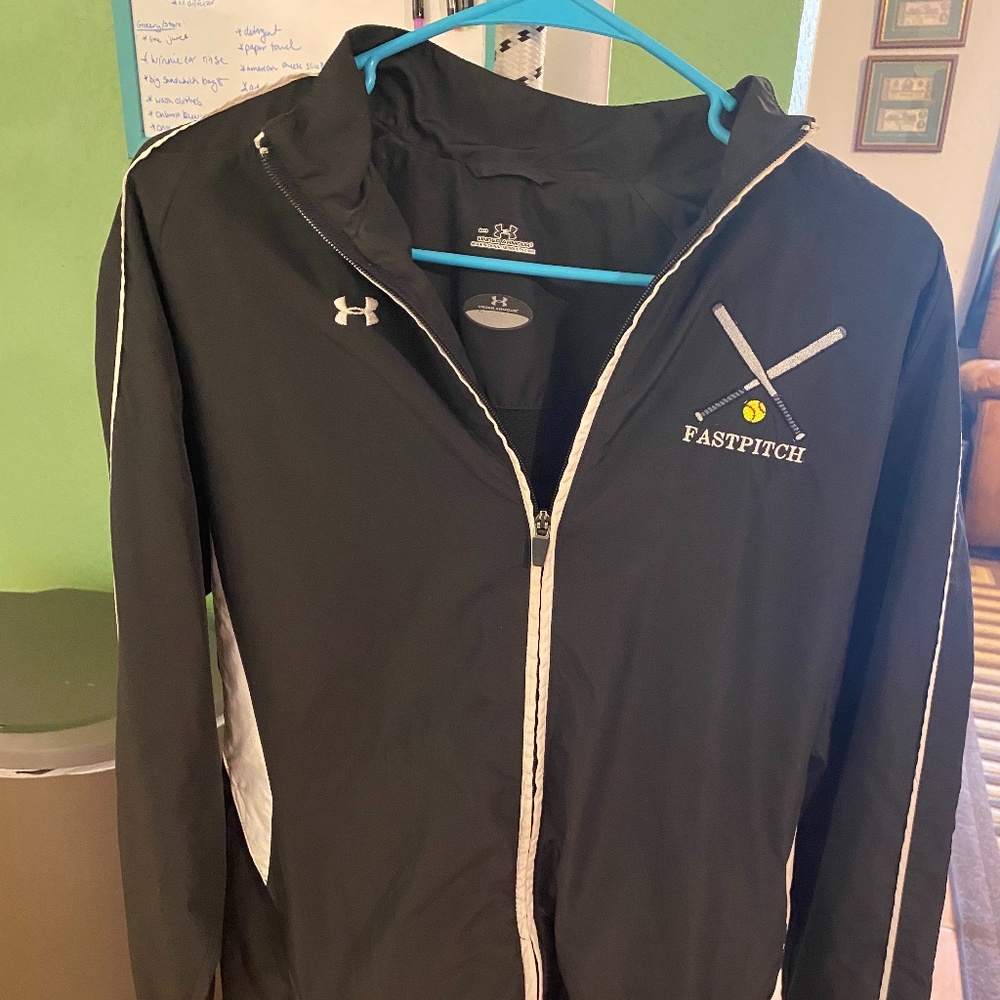 WOMENS PULL OVER UNDER ARMOUR WINDBREAKER FAST PITCH SOFTBALL PULLOVER MEDIUM